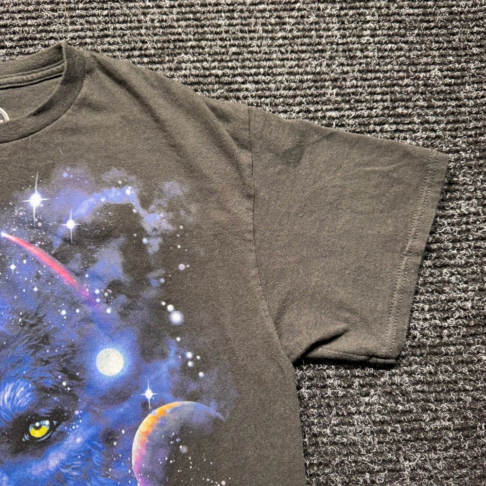 Dom Wolf in Space Galaxy Graphic T-Shirt Mens Medium Black Planets Celestial Tee - Picture 9 of 11
